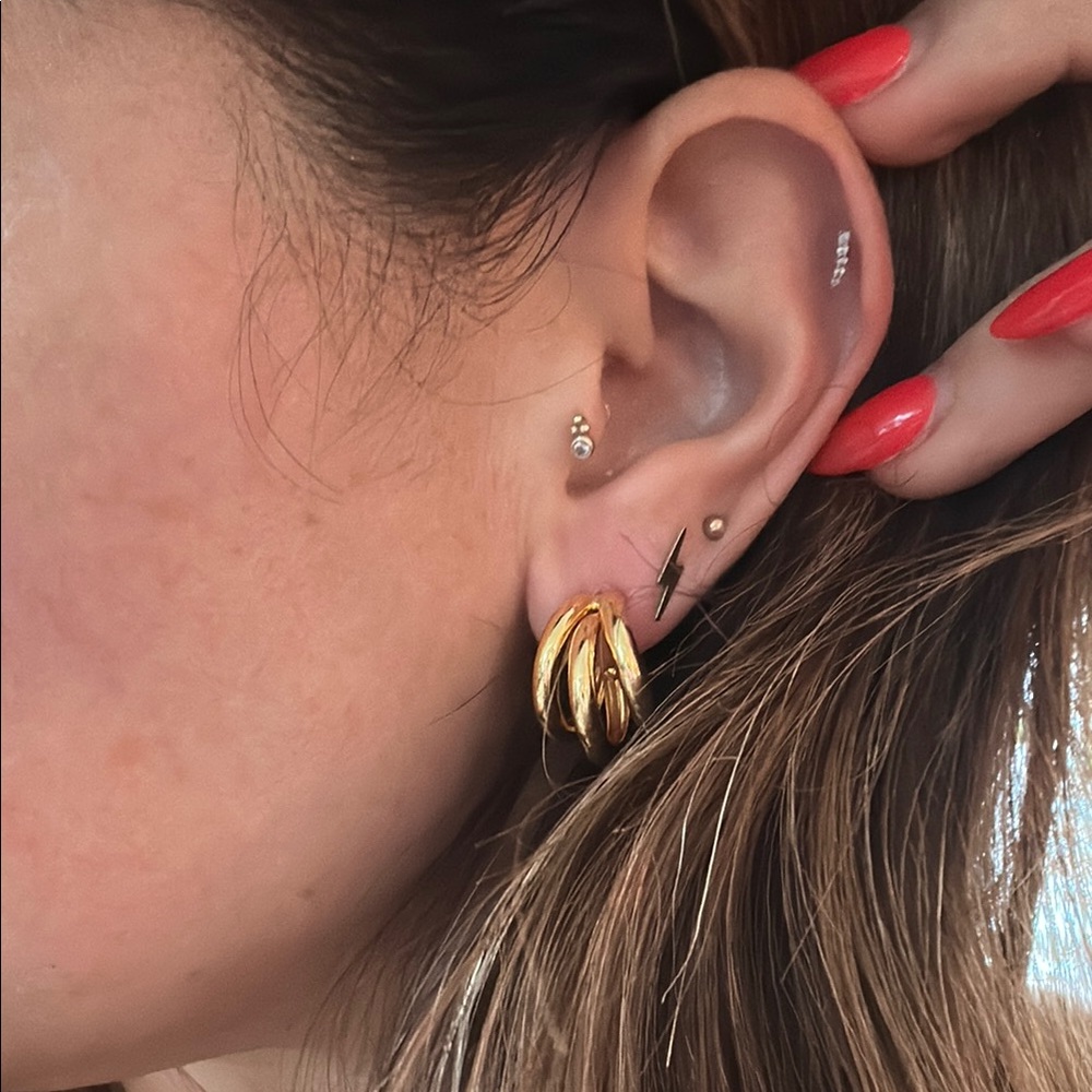 18k gold plated 3 Hoop Earrings Stainless stee - Picture 3 of 5
